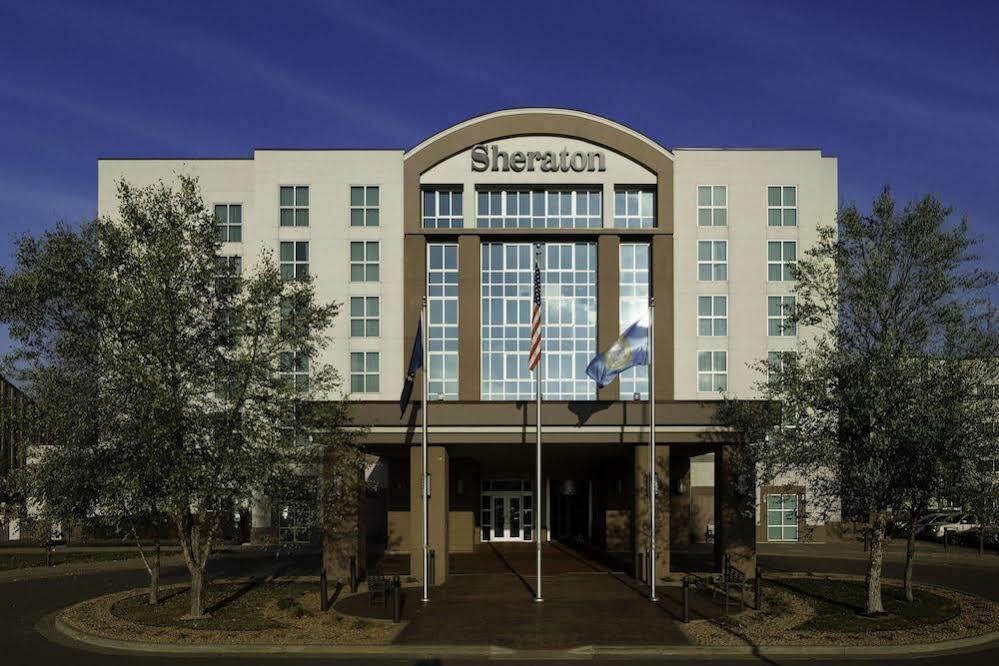 Sheraton Sioux Falls & Convention Center Exterior photo